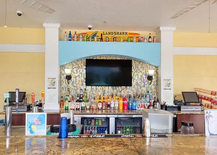 3Br 2Bath Condo Balcony 5Min Conv Center 1410Ft